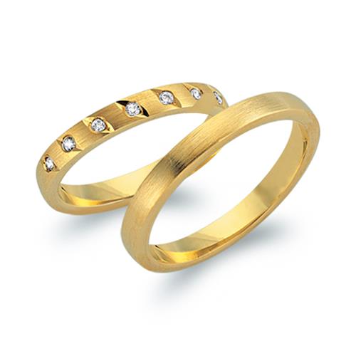 Wedding Rings 18ct Yellow Gold 7 Diamonds