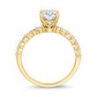 Engagement ring with diamonds in yellow gold