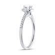 18ct White Gold Ring With 39 Diamonds