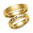 Gold wedding rings with 7 diamonds