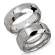 Shiny wedding rings made of tungsten laser engraving