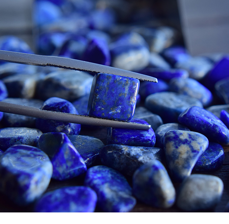 Lapis Lazuli Stone: Facts, Properties & Uses